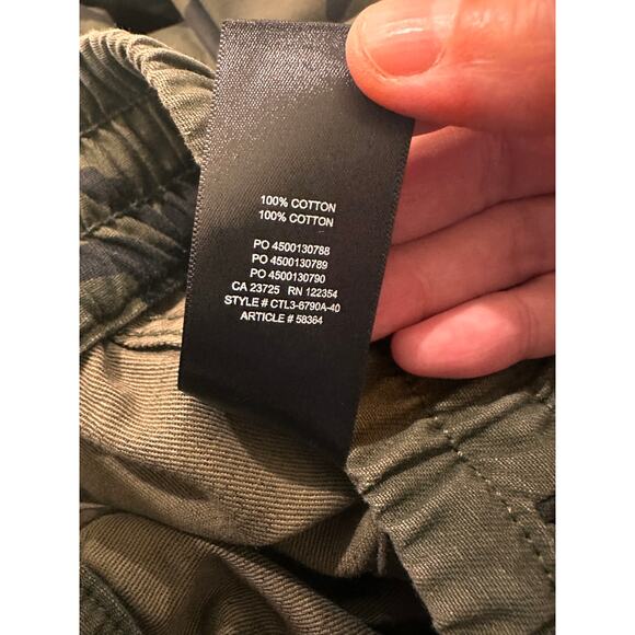 TNA Aritzia Alix Pant High Waisted Elastic Cuff Dark Green Camo Jogger, S - Picture 5 of 11